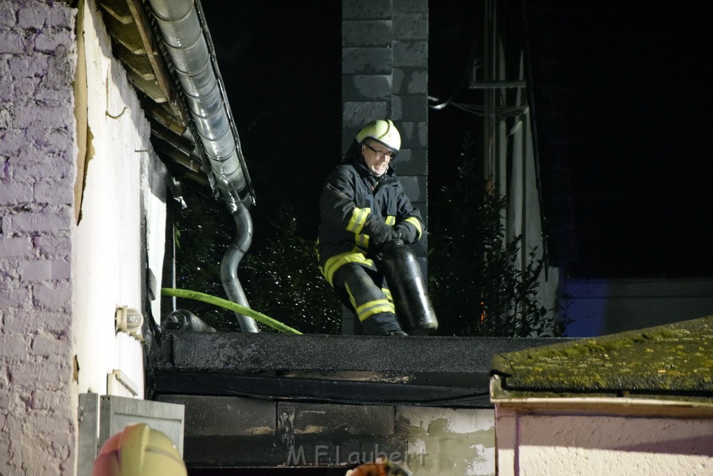 Feuer 2 Koeln Porz Langel Hinter der Kirche P084.JPG - Miklos Laubert